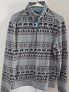 Chubbies pullover